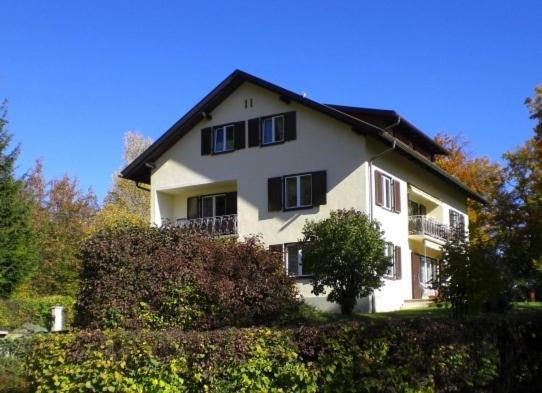 Haus Angelika - Ferienwohnung Woerthersee Pörtschach am Wörthersee エクステリア 写真